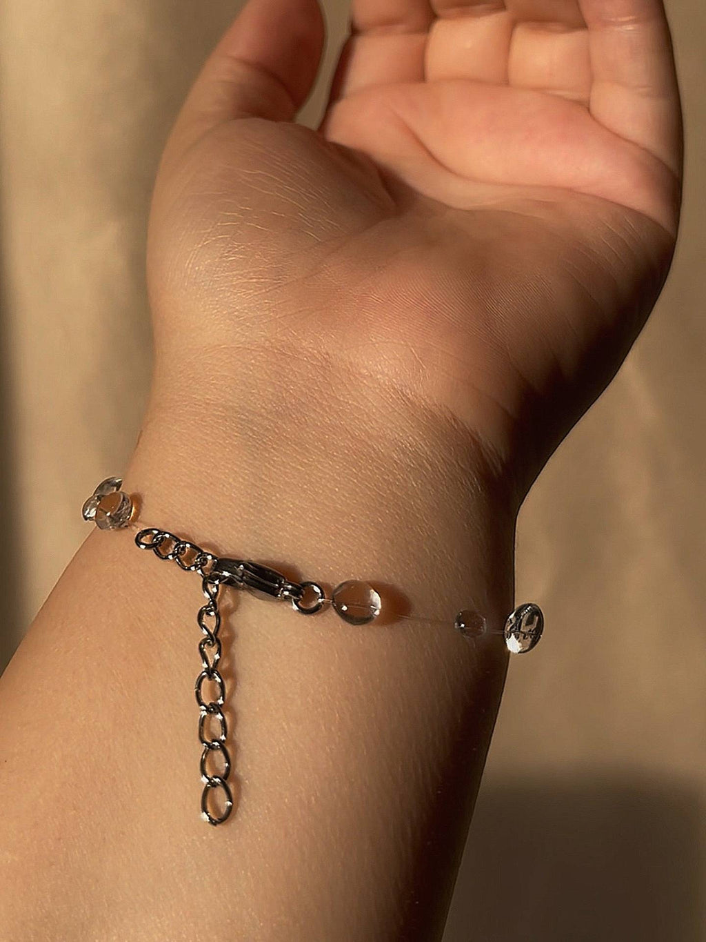 Nature's Kiss Hand Chain